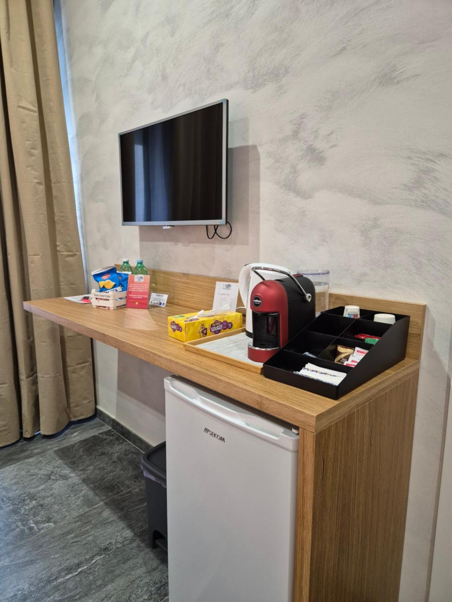 Clale Rooms เนเปิลส์ ภายนอก รูปภาพ